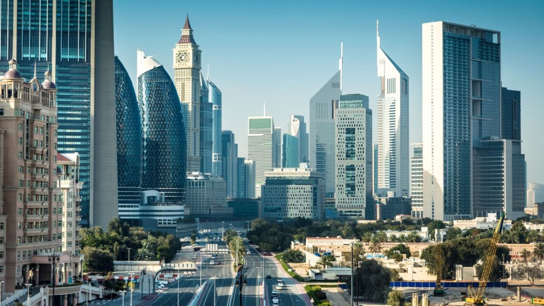 فرصة عمل في دبي براتب شهري 4000 درهم وعديد الامتيازات